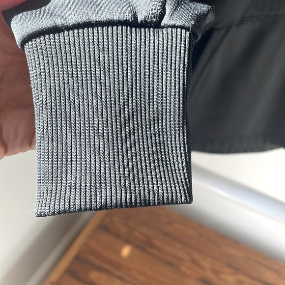 Nike THERMA-FIT Solid Black Long Sleeve Hoodie Women’s S/P - Picture 5 of 7